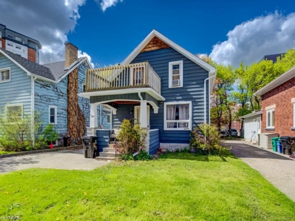 10 Marshall Street, Waterloo, Ontario, N2J 2T2